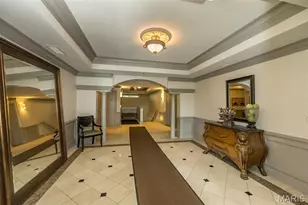 842 N New Ballas Ct, Saint Louis, MO 63141 - Photo 2