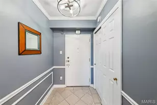 900 S Hanley Rd, Saint Louis, MO 63105 - Photo 20