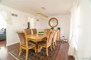 3558 Pearson Pointe Ct, Saint Louis, MO 63129 - Photo 2