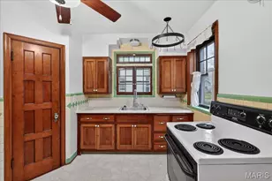 1310 Midland Dr, Saint Louis, MO 63130 - Photo 12