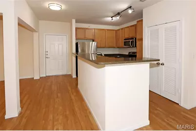 1251 Strassner Drive #2301, Brentwood, MO 63144 - Photo 4