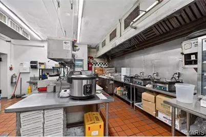 8713 Gravois Road, Affton, MO 63123 - Photo 38