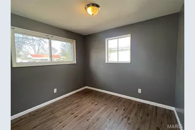 190 Lynn Meadows Lane, Florissant, MO 63033 - Photo 6