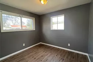 190 Lynn Meadows Ln, Florissant, MO 63033 - Photo 6