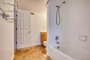 4390 McPherson, Saint Louis, MO 63108 - Photo 16