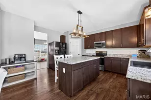 303 Hidden Bluffs Ct, Lake Saint Louis, MO 63367 - Photo 8