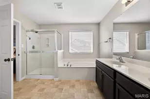 303 Hidden Bluffs Ct, Lake Saint Louis, MO 63367 - Photo 26