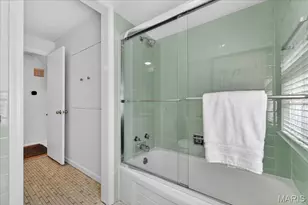 5 Clerbrook Ln, Ladue, MO 63124 - Photo 30