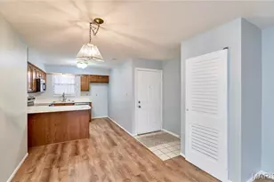 12944 Bryce Canyon Dr, Maryland Heights, MO 63043 - Photo 4