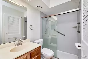 12944 Bryce Canyon Dr, Maryland Heights, MO 63043 - Photo 30