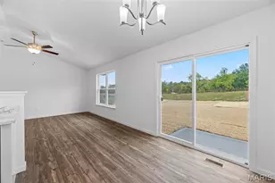 1011 Samwise St, Wright City, MO 63390 - Photo 10