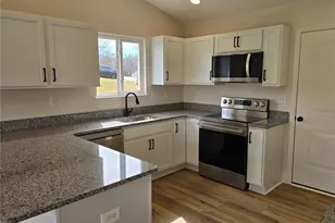 360 Dry Fork Crossing, Warrenton, MO 63383 - Photo 4