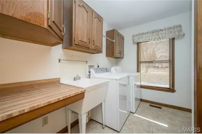 16401 Wilson Farm Drive, Chesterfield, MO 63005 - Photo 30