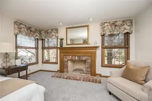 16401 Wilson Farm Dr, Chesterfield, MO 63005 - Photo 32