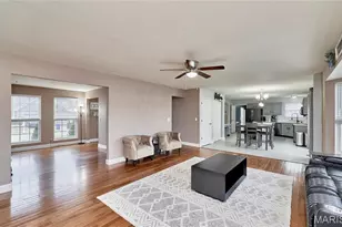 956 Searle Ct, Wentzville, MO 63385 - Photo 6