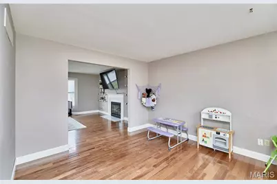 956 Searle Court, Wentzville, MO 63385 - Photo 2