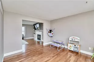 956 Searle Ct, Wentzville, MO 63385 - Photo 2