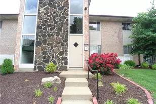 10005 Sakura Dr, Saint Louis, MO 63128 - Photo 2