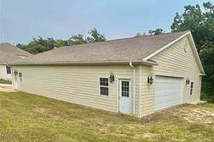 23891 Wild Horse Farms Rd, Warrenton, MO 63383 - Photo 8