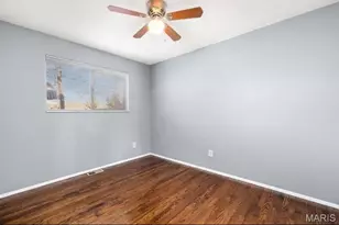 9310 Shirley Gardens Dr, Saint John, MO 63114 - Photo 14