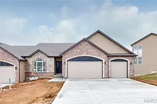 112 Canyon Creek Cir, Moscow Mills, MO 63362 - Photo 1