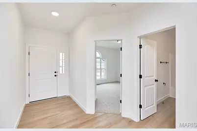 112 Canyon Creek Circle, Moscow Mills, MO 63362 - Photo 2