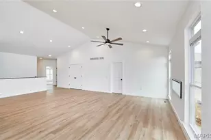 112 Canyon Creek Cir, Moscow Mills, MO 63362 - Photo 10