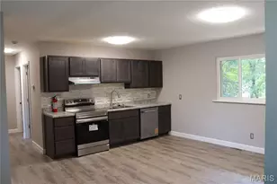 8922 Higginson Dr, Bel-Ridge, MO 63121 - Photo 8