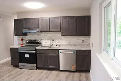 8922 Higginson Drive, Bel-Ridge, MO 63121 - Photo 10