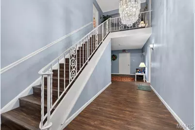 4351 Chateau De Ville Drive #D, Saint Louis, MO 63129 - Photo 2