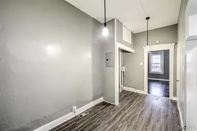 2013 S 11th Street, Saint Louis, MO 63104 - Photo 12