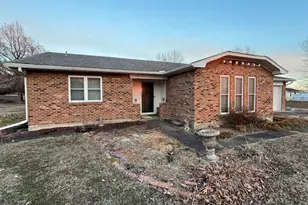 10 Dement Rd, Sikeston, MO 63801 - Photo 2