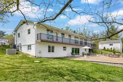 32 Weldon Spring Heights Drive, Weldon Spring, MO 63304 - Photo 8