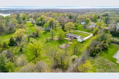 32 Weldon Spring Heights Drive, Weldon Spring, MO 63304 - Photo 6