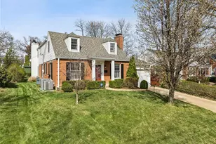 1009 Joanna Ave, Glendale, MO 63122 - Photo 1