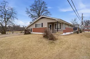 2201 Hollis Dr, Saint Louis, MO 63136 - Photo 30