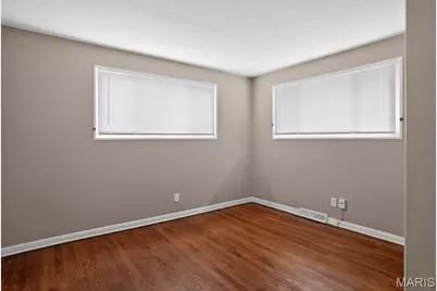 2201 Hollis Drive, Saint Louis, MO 63136 - Photo 8