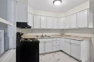 2201 Hollis Dr, Saint Louis, MO 63136 - Photo 14