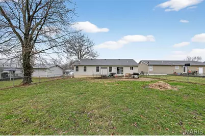 309 Roosevelt Avenue, Warrenton, MO 63383 - Photo 32