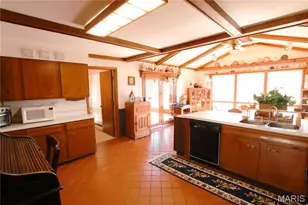 612 Oak Ave, Cuba, MO 65453 - Photo 6