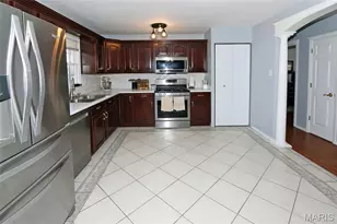 625 Nancy Dr, Saint Charles, MO 63301 - Photo 8