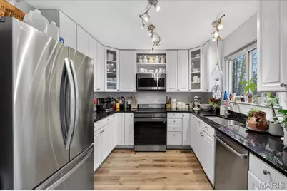 800 Whispering Village Circle, Ballwin, MO 63021 - Photo 10