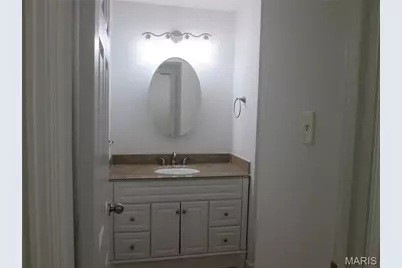 1210 Wicklow Road #L, Ballwin, MO 63021 - Photo 8