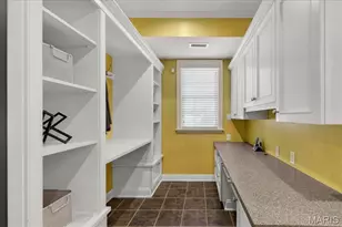 10 Daniel Rd, Saint Louis, MO 63124 - Photo 24