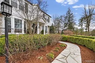 10 Daniel Rd, Saint Louis, MO 63124 - Photo 2