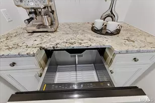 10 Daniel Rd, Saint Louis, MO 63124 - Photo 32