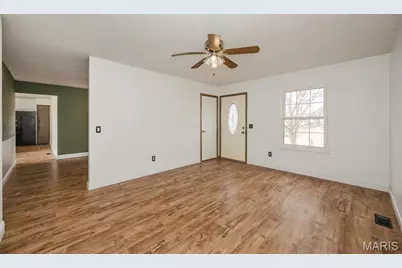 2912 Dividend Park Drive, Saint Louis, MO 63031 - Photo 6