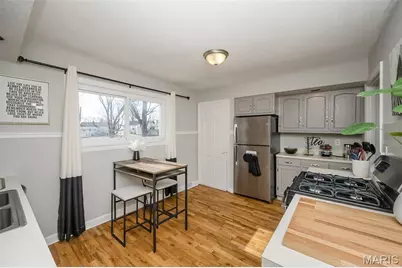 10524 Saint Henry Lane, Saint Ann, MO 63074 - Photo 14