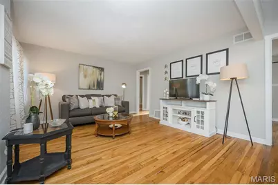 10524 Saint Henry Lane, Saint Ann, MO 63074 - Photo 4