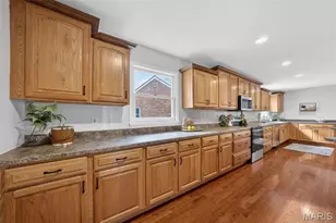 19 Estes Pkwy, Saint Louis, MO 63125 - Photo 8